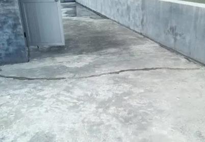 涧西楼顶漏水维修公司分享下如何解决卫生间隐蔽部位漏水的问题?